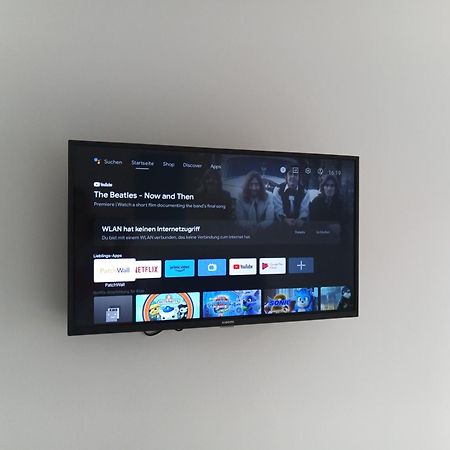 Beetroot, Jedes Zimmer Verfuegt Ueber Smart Tv , Eigenes Bad Mit Regendusche Und Balkon Llucmajor  Luaran gambar